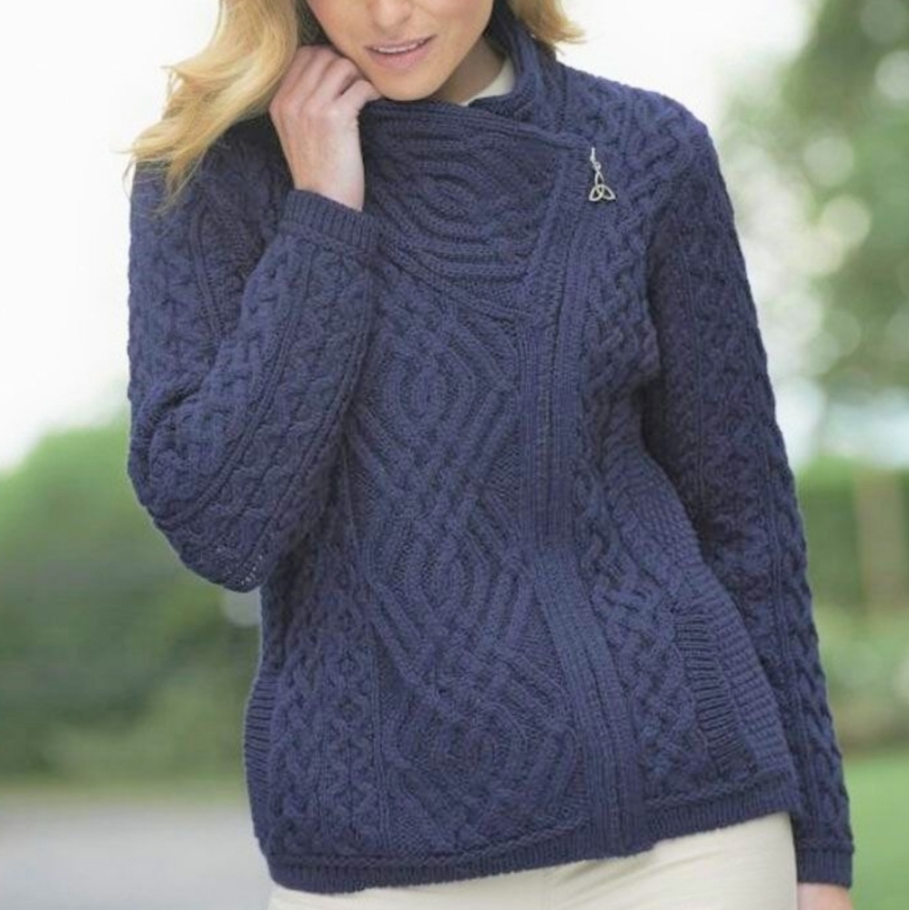 Aran Mills Cable knit Side Zip Cardigan Navy Size Medium Merino Wool